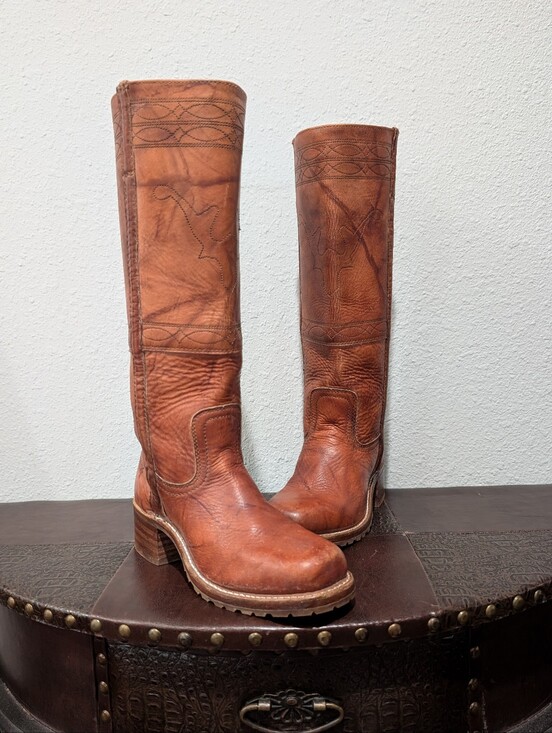 Frye Shoes - FRYE Campus Horse stitching Boots Size 7 Women's